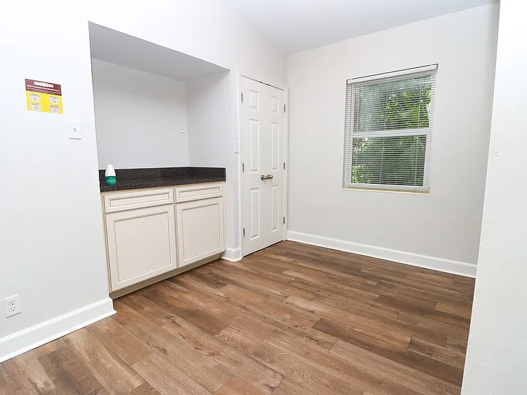 1694 Sharkey St — Photo 8