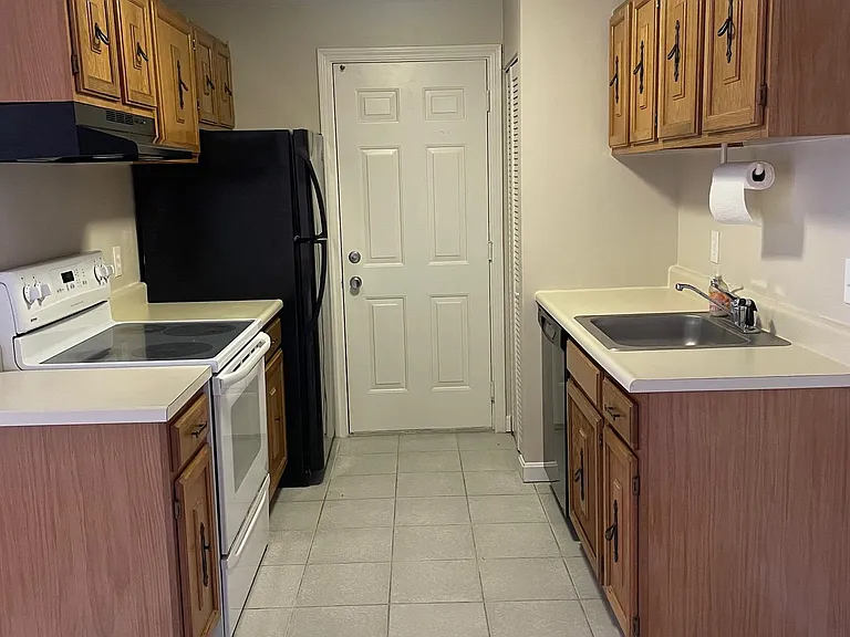 22 Walden Dr #3 — Photo 13
