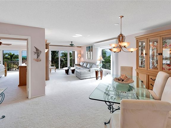 5th image of 3939 Ocean Dr #Penthouse 13-c