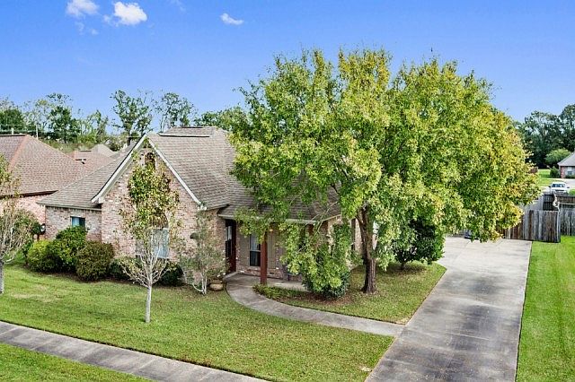 1st image of 6692 Windwood Dr