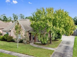 6692 Windwood Dr, Zachary, LA 70791