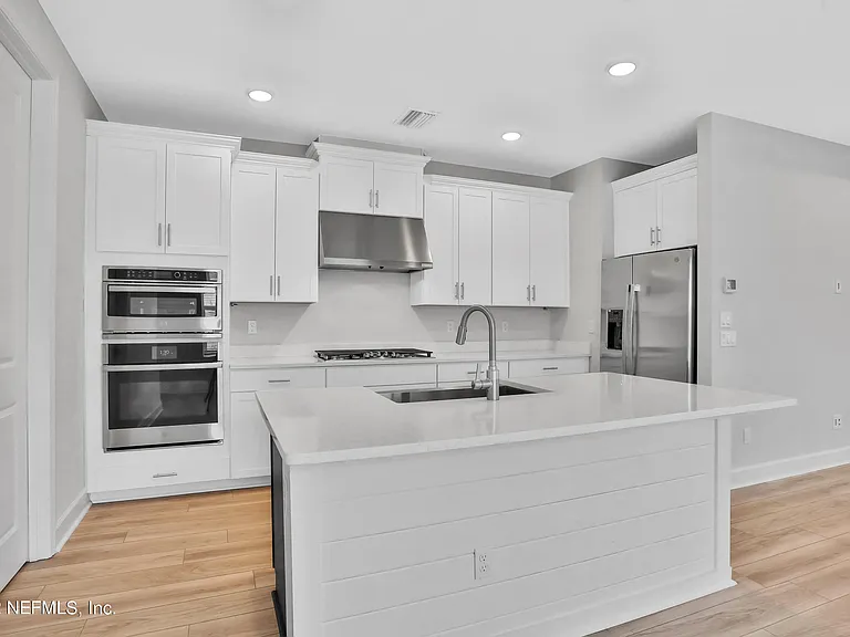 351 Millenia Dr — Photo 9