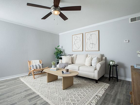 Regency Park apartments community photo