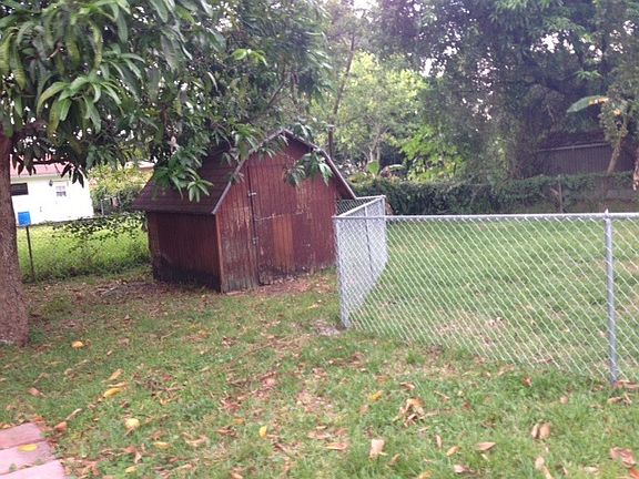5th image of 1372 NE 151st St
