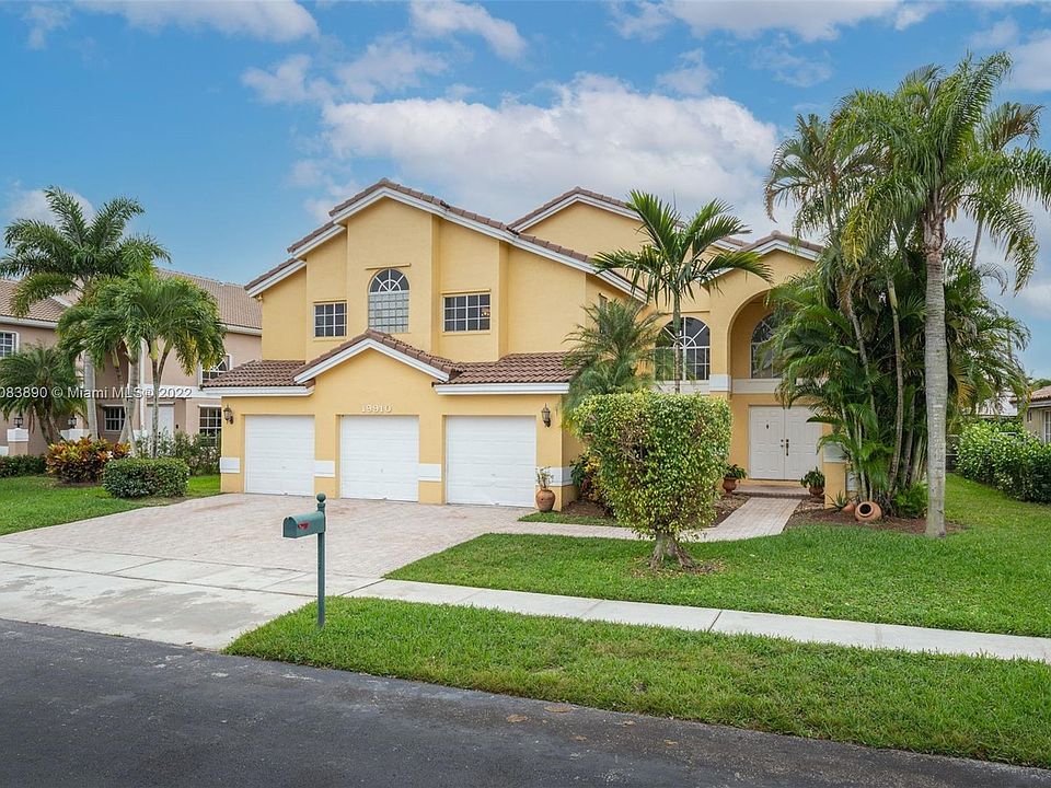 1st image of 19910 NW 9th Dr