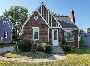 90 Hartford Rd, Amherst, NY 14226