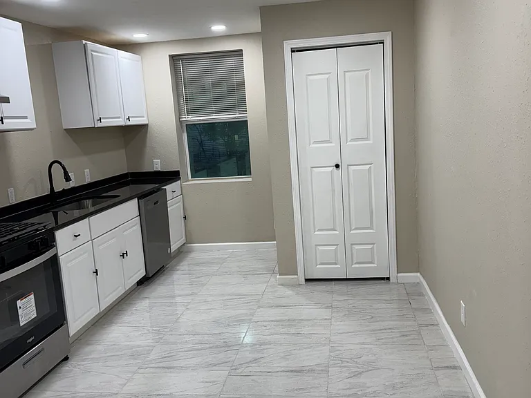 10615 Mount Boracho Dr — Photo 2