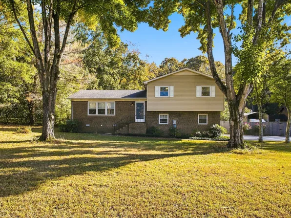 2121 Bible Crossing Rd, Winchester, TN 37398
