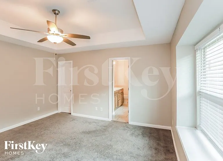9200 SW 48th Ter — Photo 8
