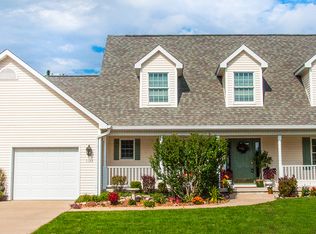 1125 Bridle Path Ln, Springfield, IL 62712