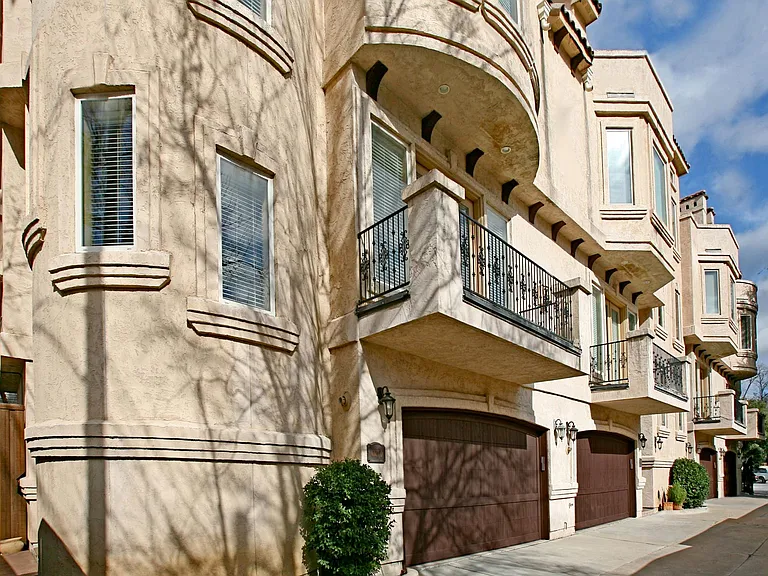 3817 Bowser Ave #B — Photo 23