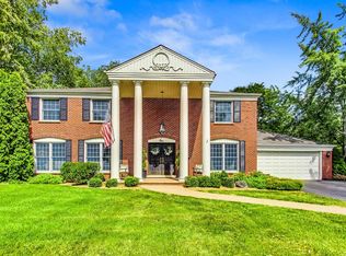1 Knoll Ridge Rd, Rolling Meadows, IL 60008