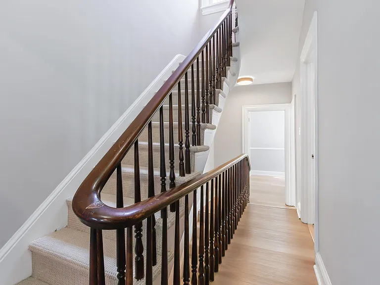 349 N Mulberry St — Photo 29