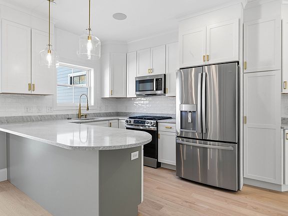 4th image of 51 W Main St #6