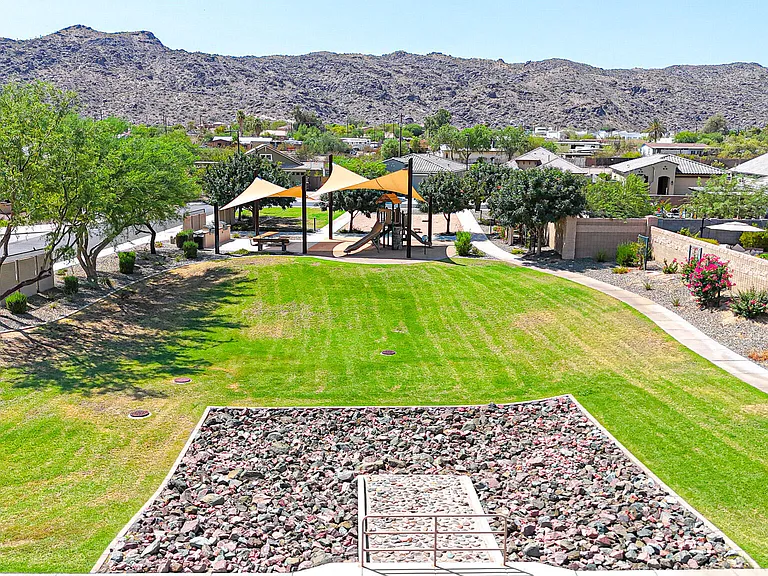 2306 E Branham Ln — Photo 45