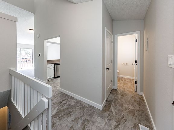 5th image of 4571 Lamplighter Cir