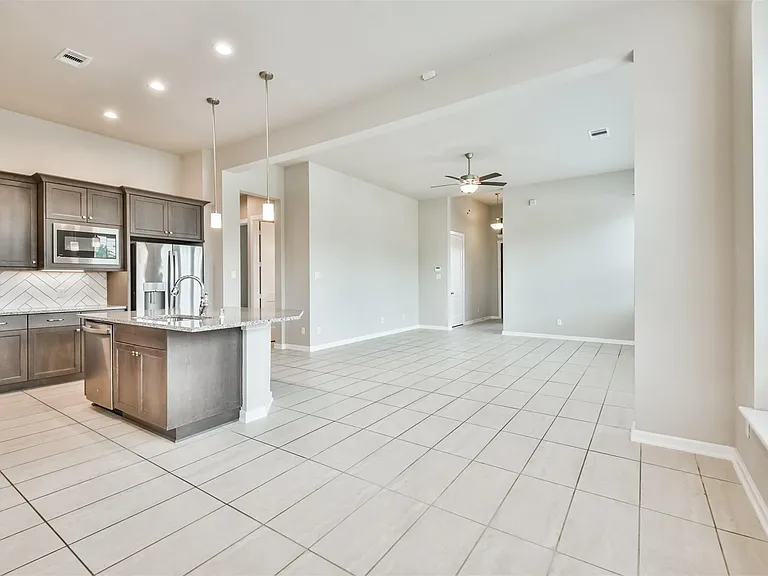 27025 Sofia Forest Dr — Photo 5