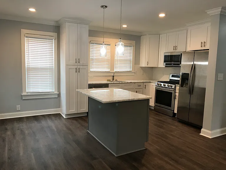 1508 Ward Ave NE — Photo 1