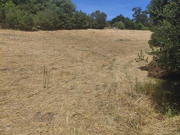 5th image of 4060 Lambert Rd