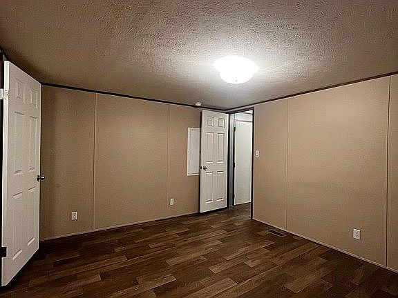 5th image of 1707 E Blanchard Ave #171