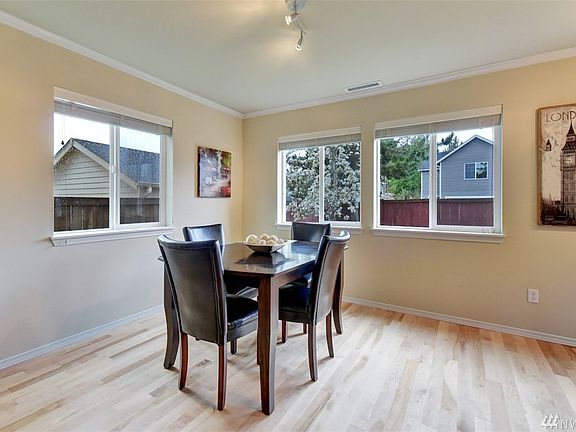 Dining room area can accommodate a large group if desired.