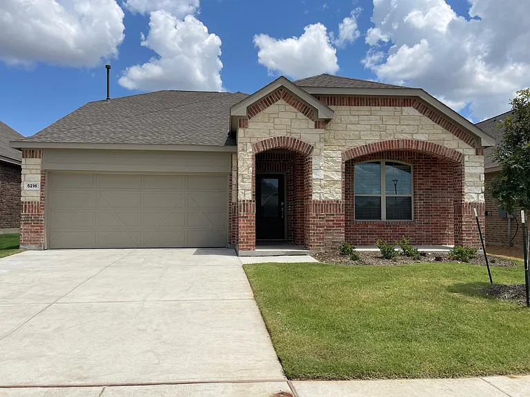 5216 Mountain Top Trl — Photo 1