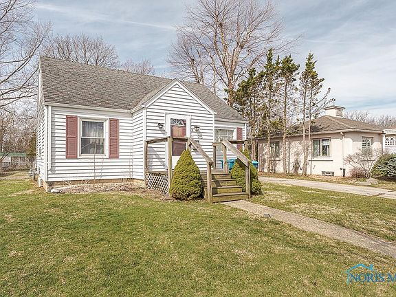 2nd image of 910 Whittlesey St