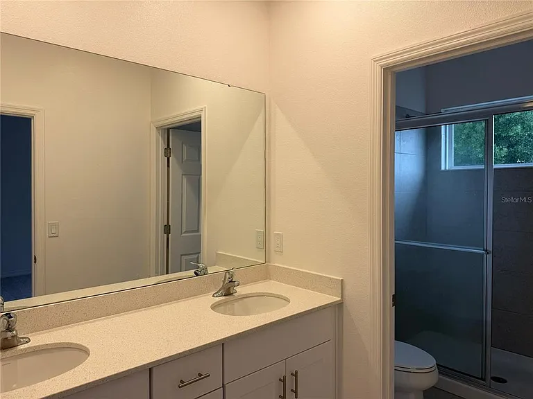 1305 Stockwell Ave — Photo 7