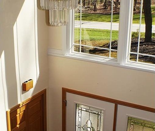 3rd image of 8838 Camelot Dr