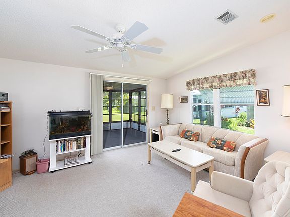 5th image of 8513 Redbay Court