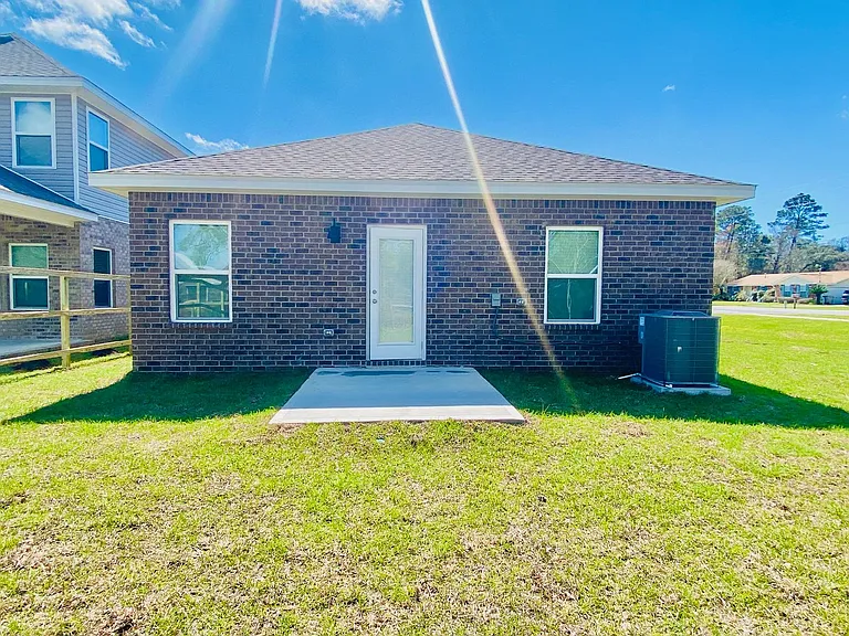 9908 Starling Dr — Photo 15