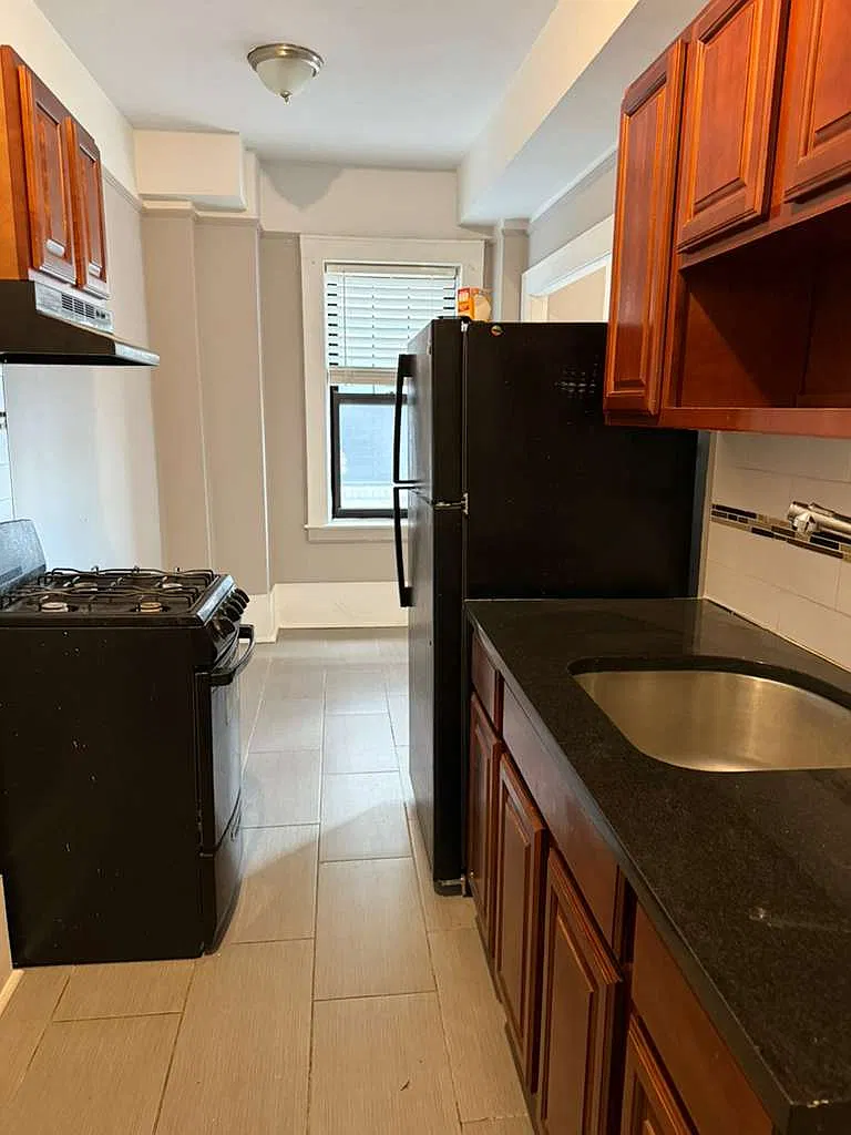1 bed, 600 sqft, $1,595 — Photo 2