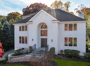 86 Stonewall Cir, West Harrison, NY