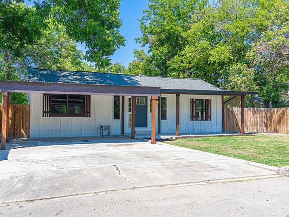 2nd image of 159 S Hackberry Avenue