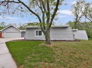 428 N Longford Ct, Wichita, KS 67206