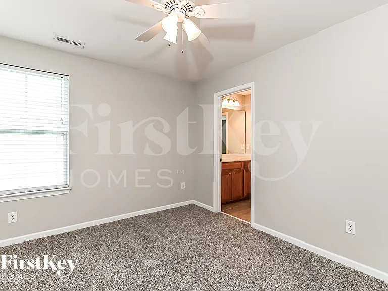 372 Sanctuary Park Dr — Photo 12