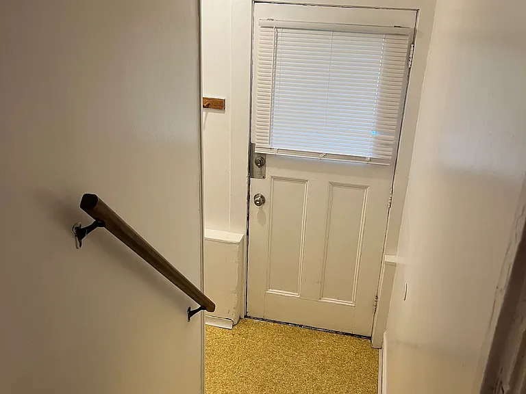51 Middlesex Rd — Photo 11