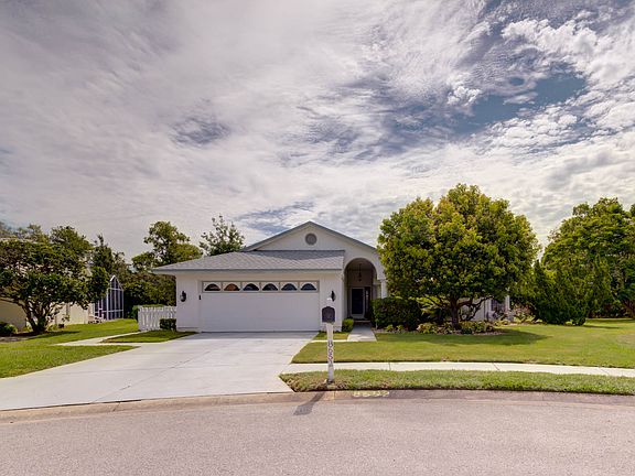 2nd image of 8652 Ashbury Dr