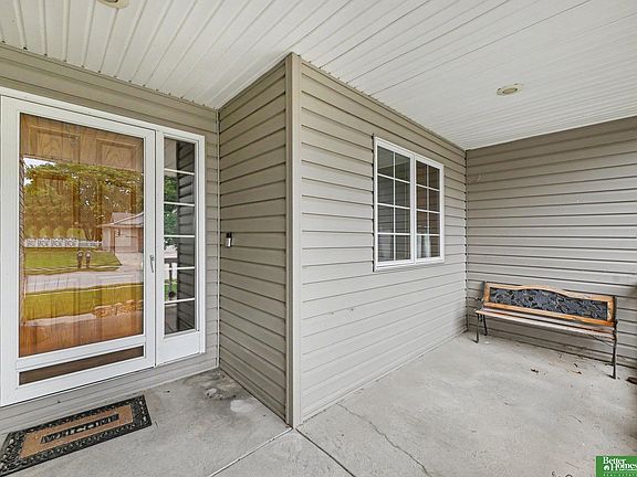 4th image of 20203 Crystal Ave