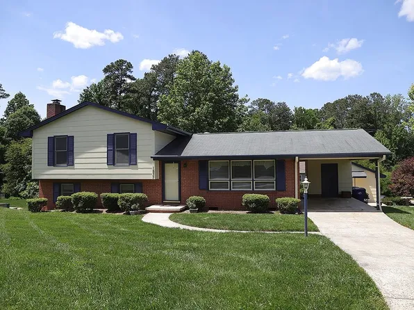 1537 N King Charles Rd, Raleigh, NC 27610