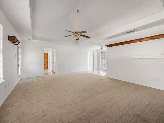 5th image of 118 Windsor Dr
