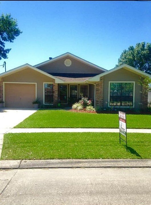 1st image of 346 Firwood Dr