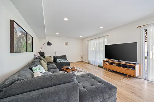 1305 S Paddock Dr Photo 1