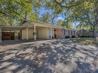 815 N Bledsoe St, Gilmer, TX 75644