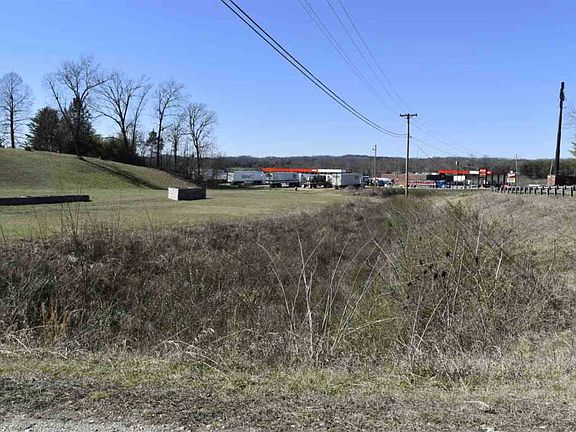 5th image of 535 Highway 309 APT 1