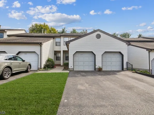 605 Almond Ct, Raritan Twp., NJ 08822