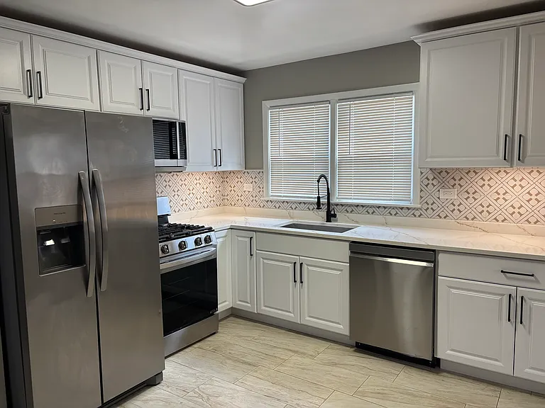 2315 Elim Ave — Photo 10