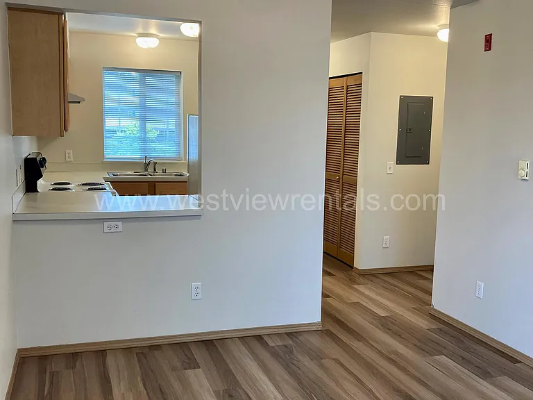 135-139 Prince Ave — Photo 214