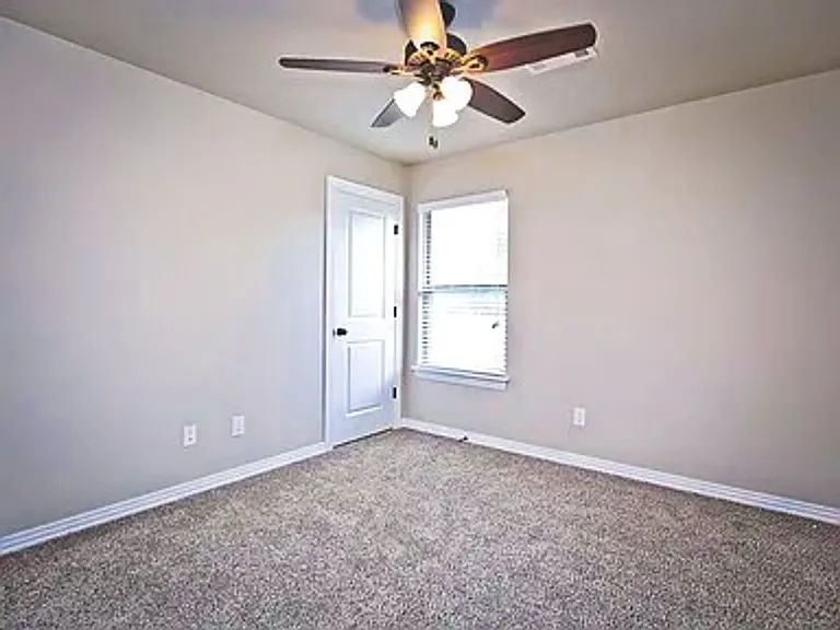 1700 S Dixieland Rd #115 — Photo 9