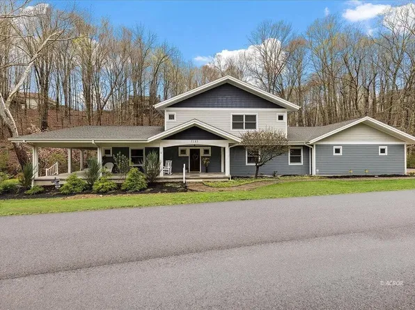 7185 Brookside Way, Athens, OH 45701